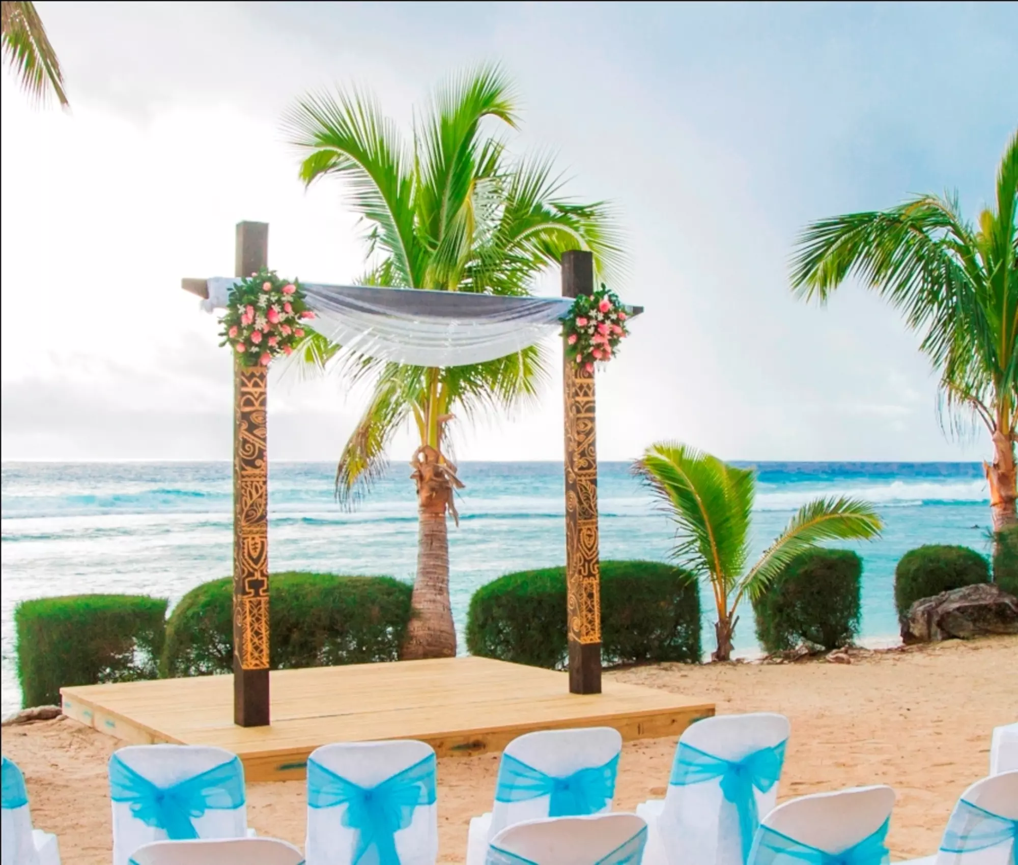 Beach Weddings at Edgewater Resort & Spa Rarotonga
