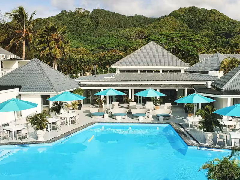 Muri Beach Club Hotel Honeymoons