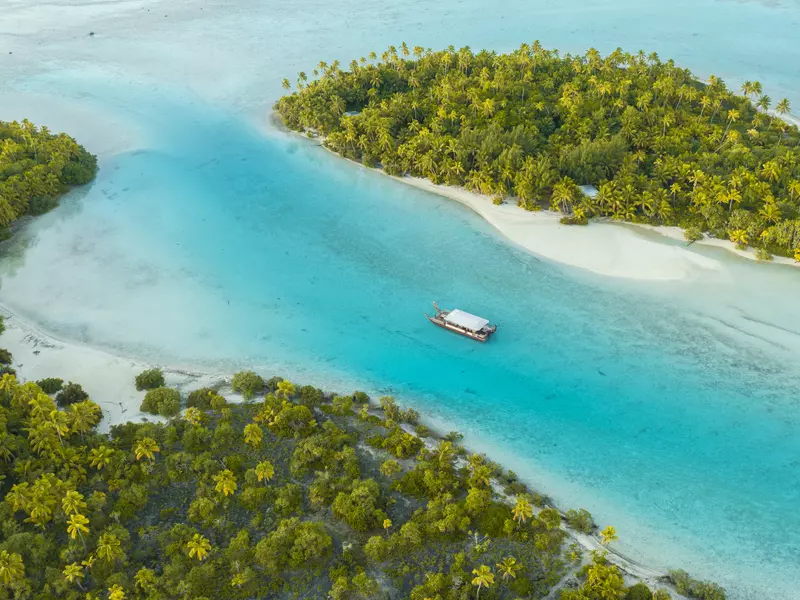 Aitutaki lagoon 