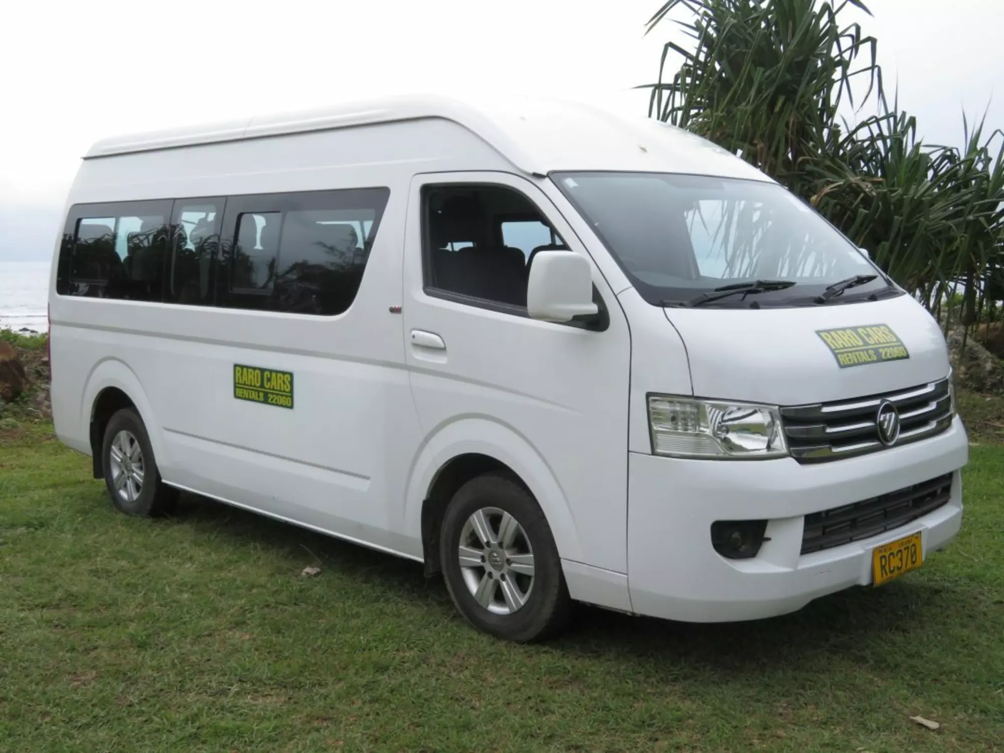 Raro Cars People-Mover-16-seater-scaled 
