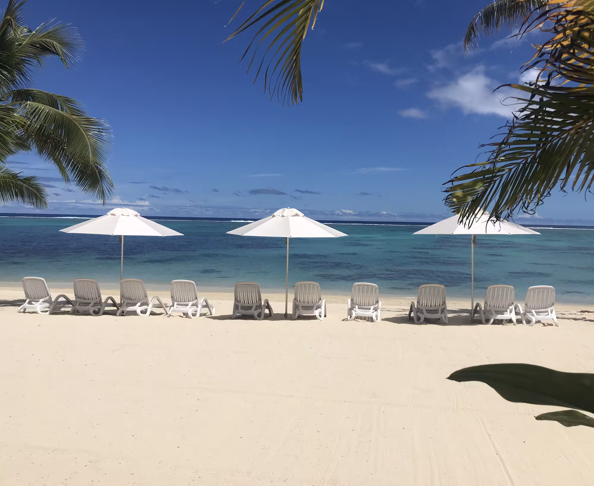 Moana Sands Beachfront Hotel