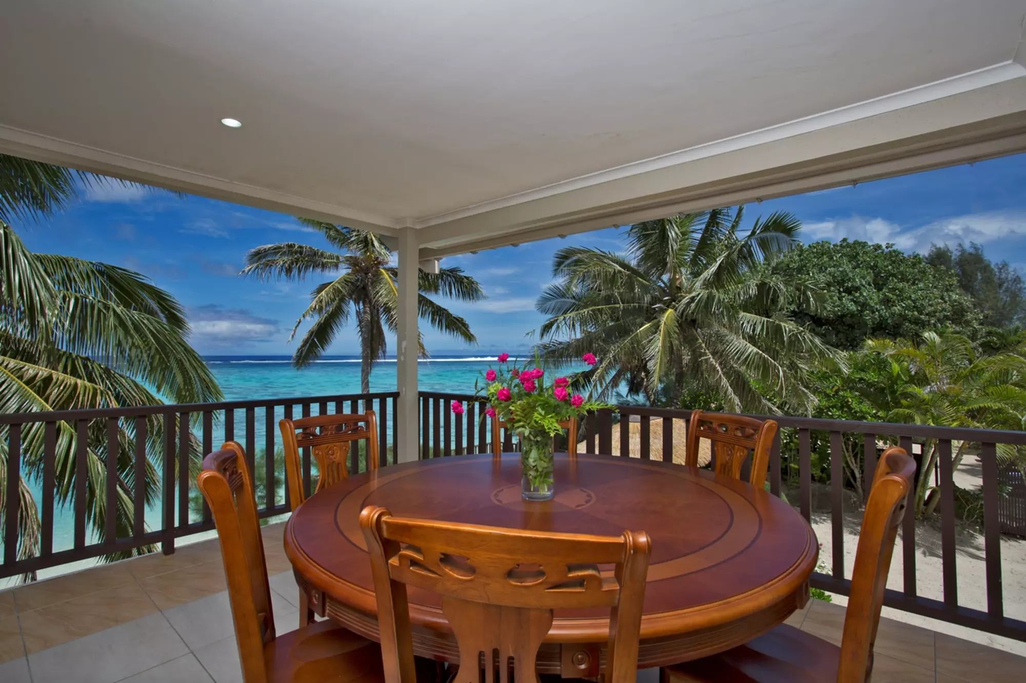 Moana Sands
