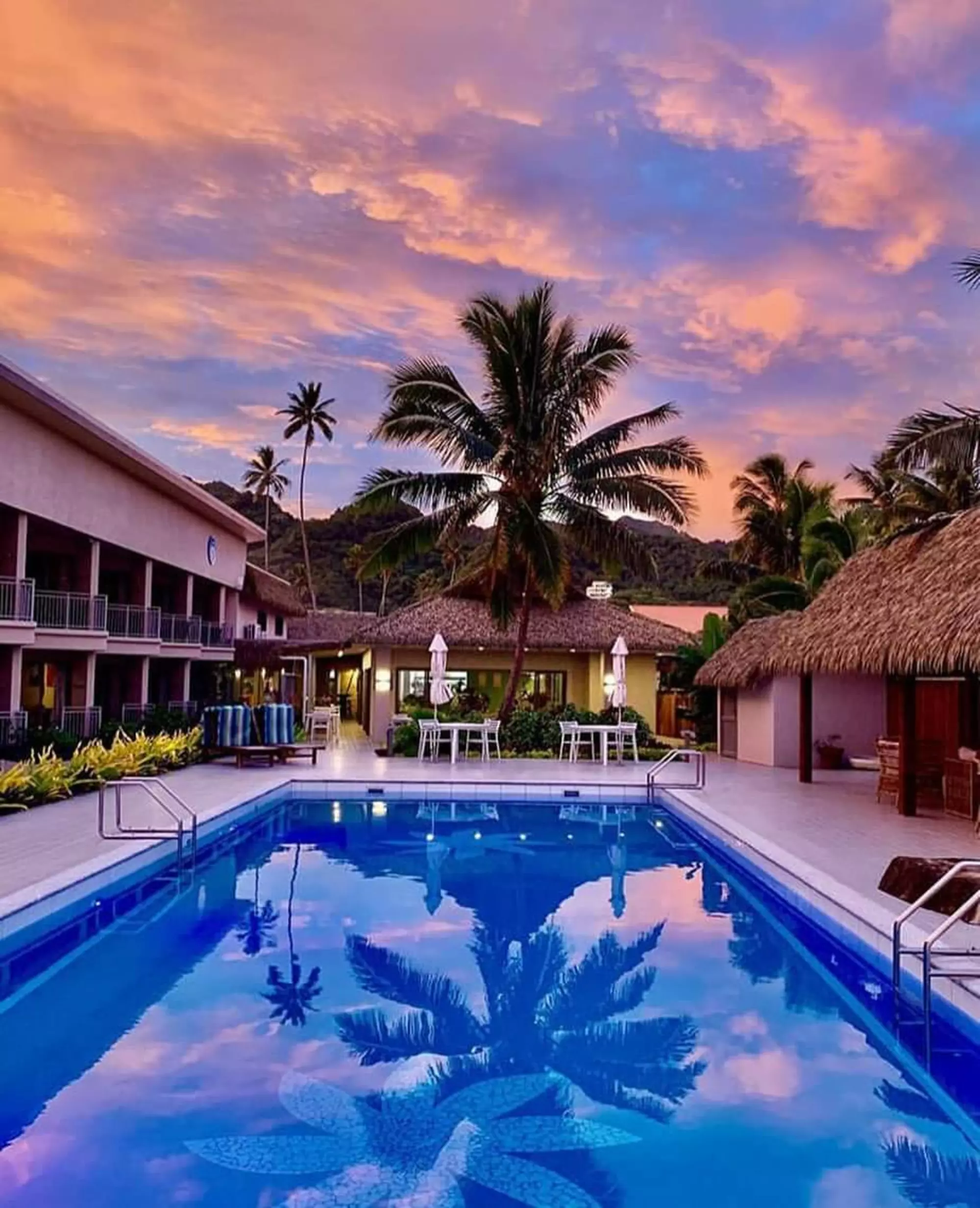 Moana Sands Lagoon Resort 