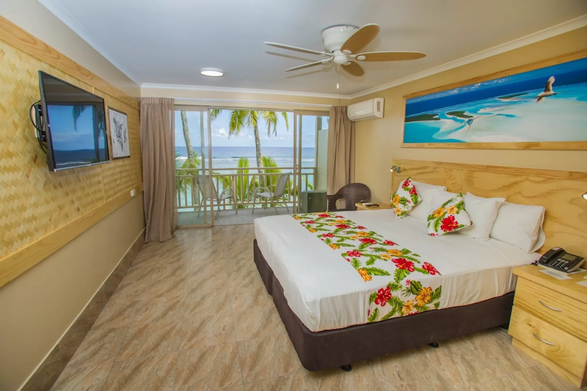 Edgewater Resort and Spa's beach front room