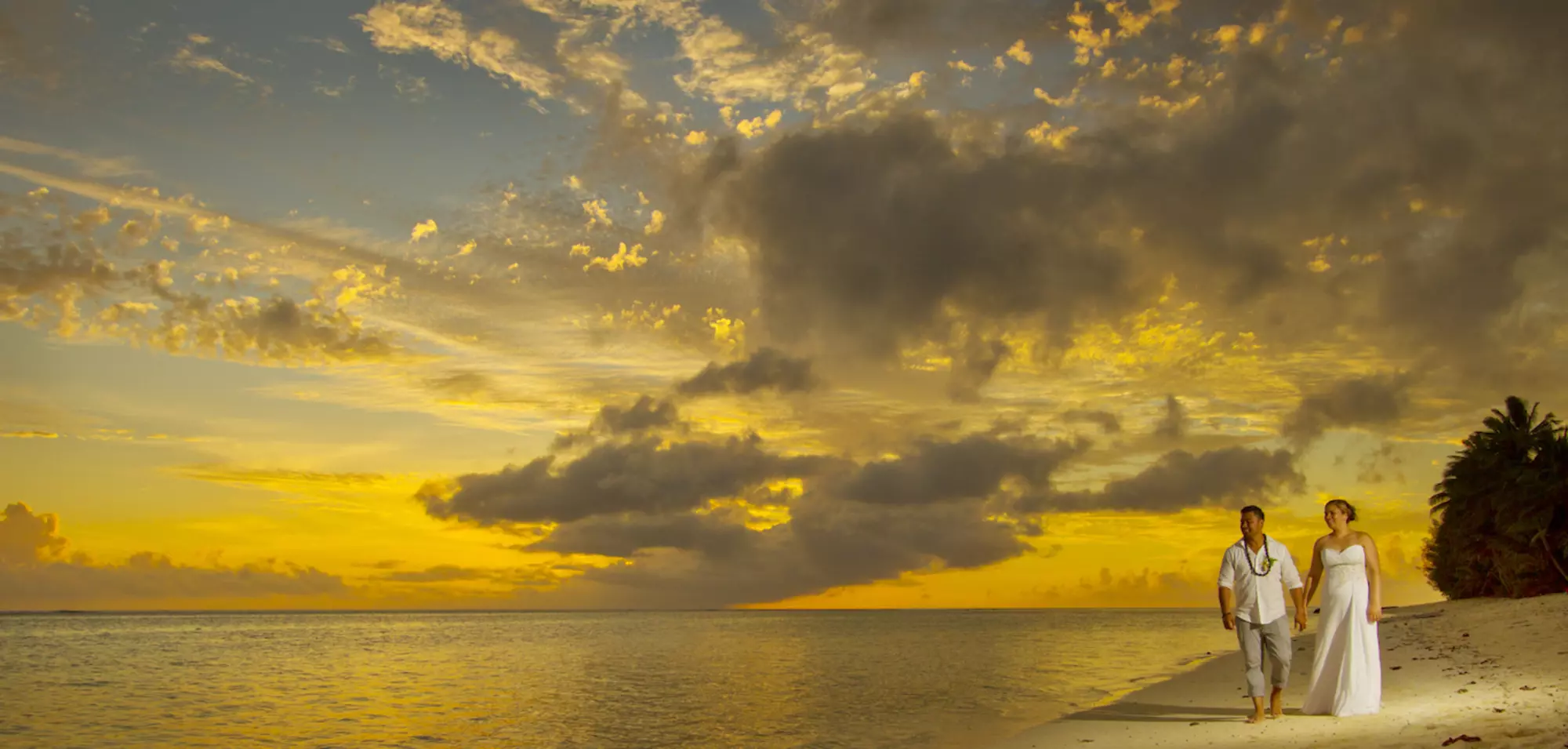 Weddings at Moana Sands