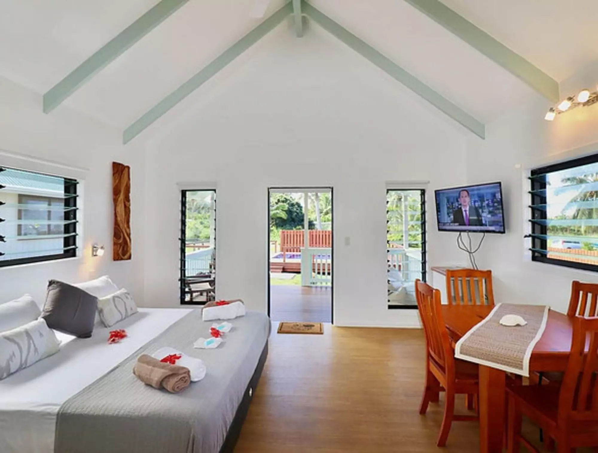 Raela Villas