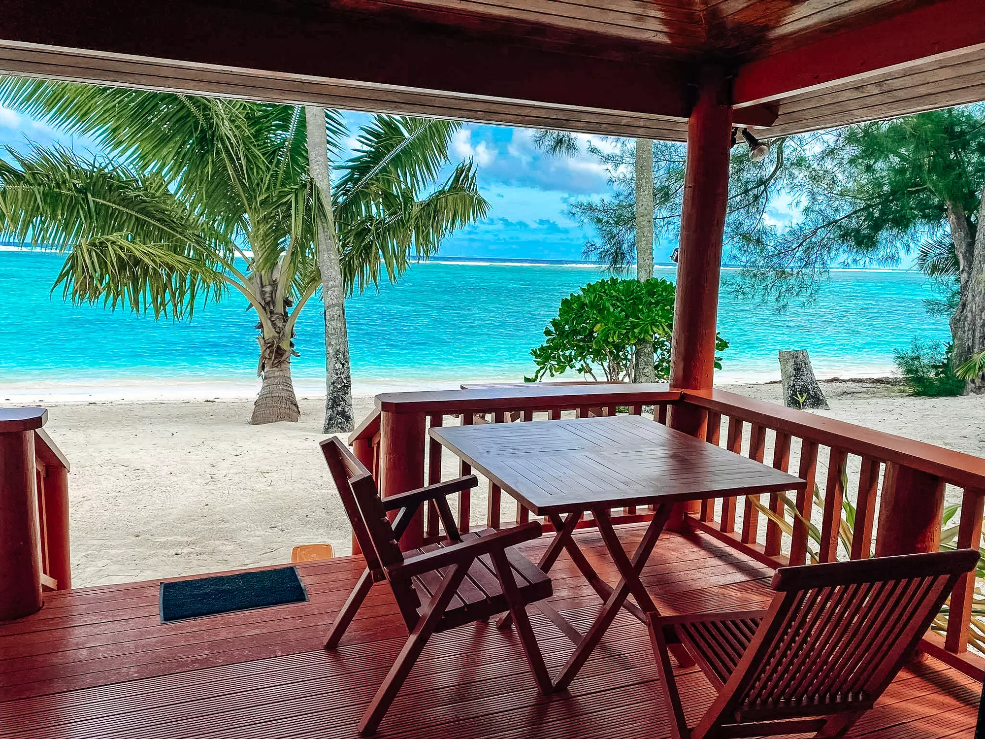 Bella Beach Bungalows - Decking View 