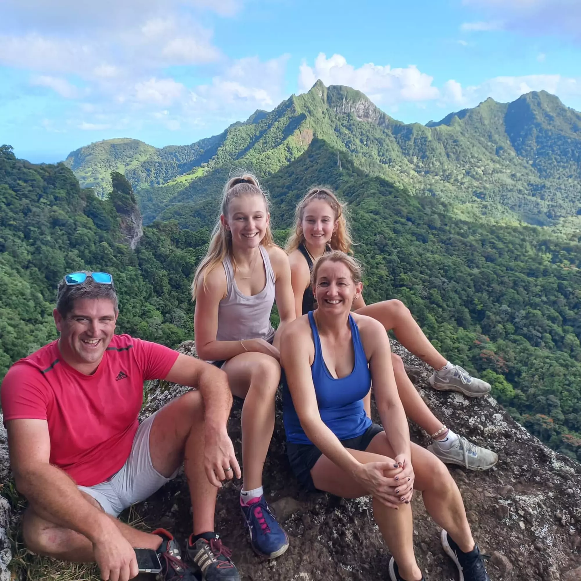 Maunga Tours - Group Shot