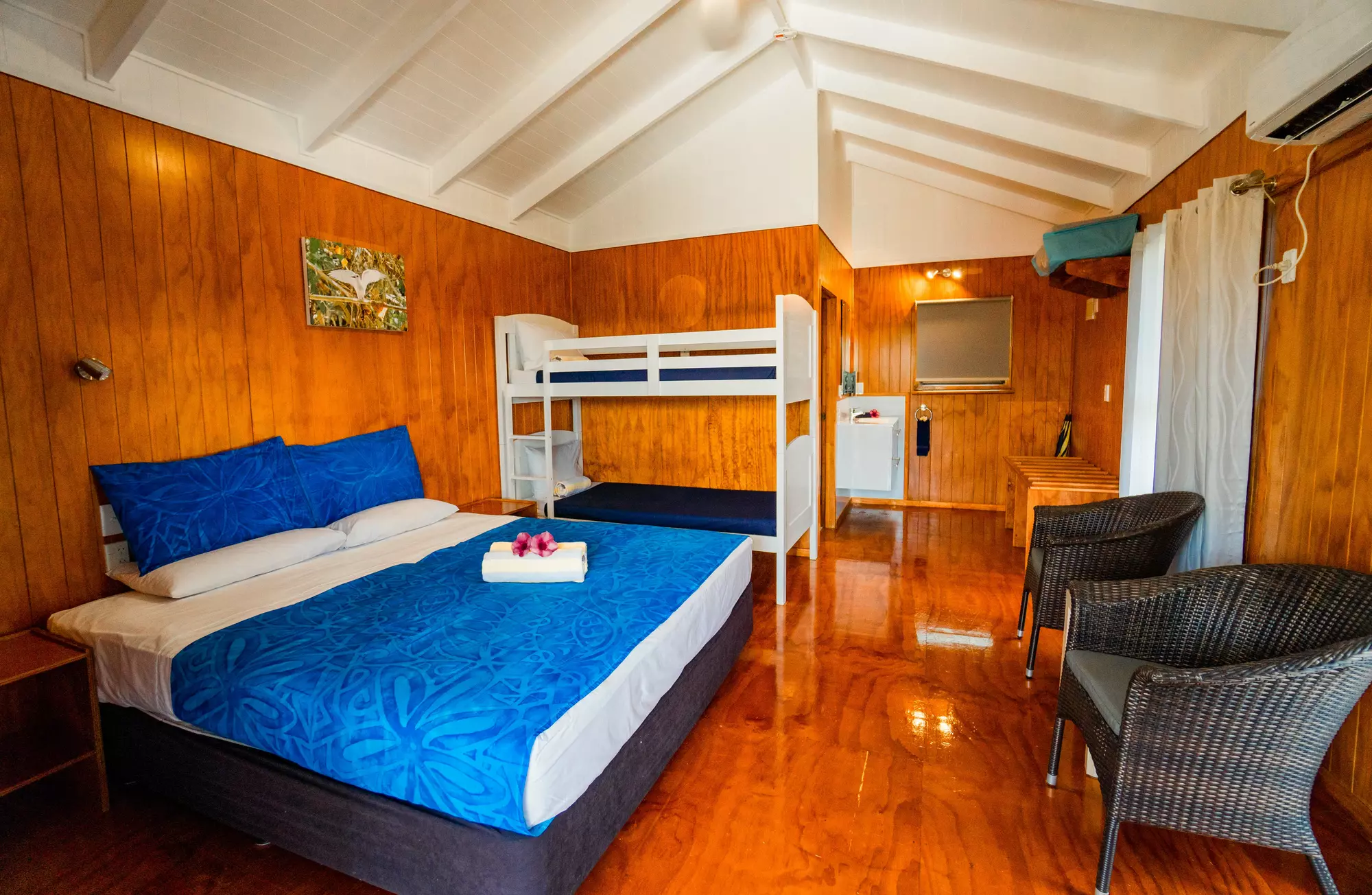 Aitutaki Village Family room
