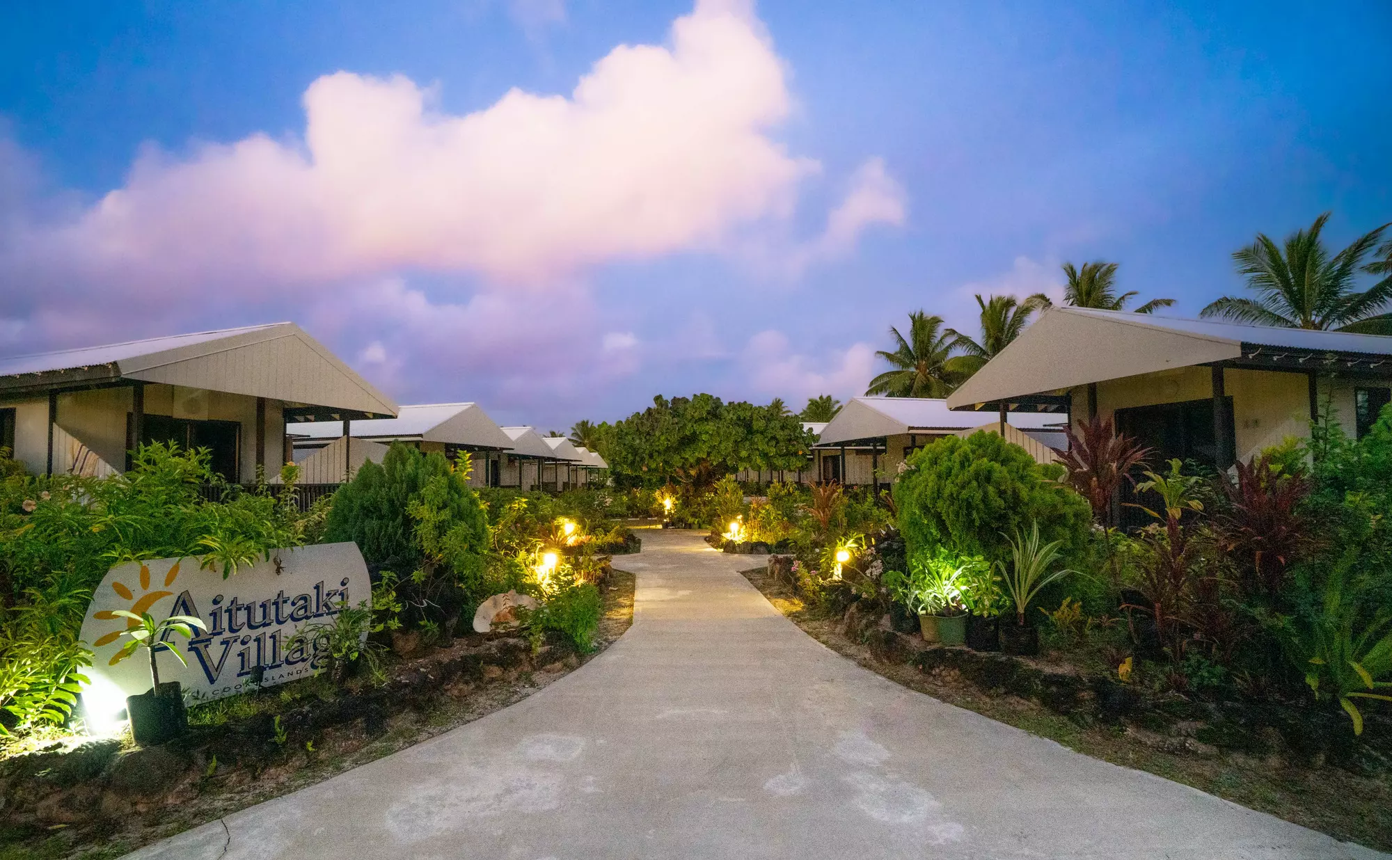Aitutaki Village Exterior 4