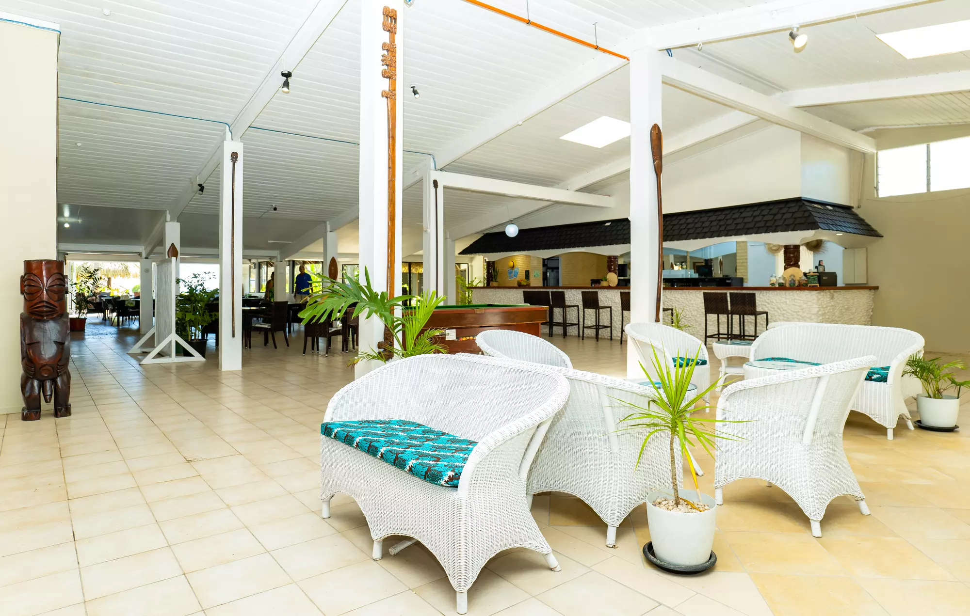 2. Lobby.jpg