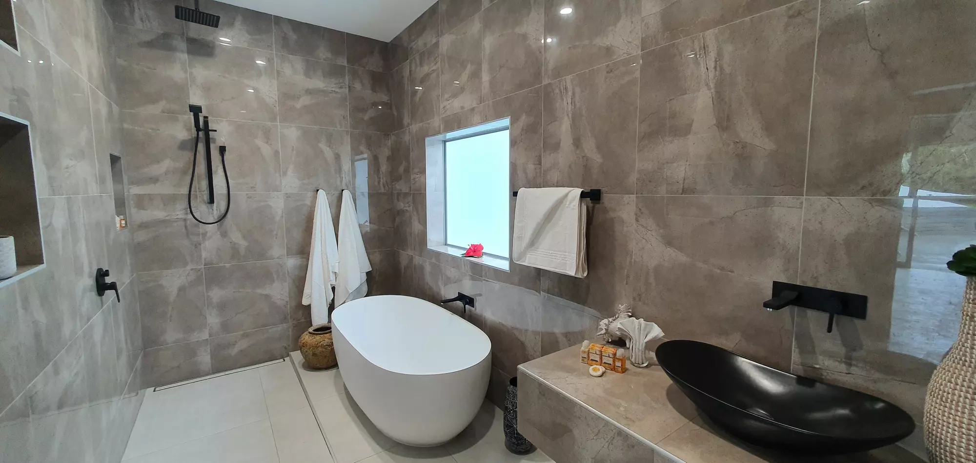 Mama Taras Luxury Villa