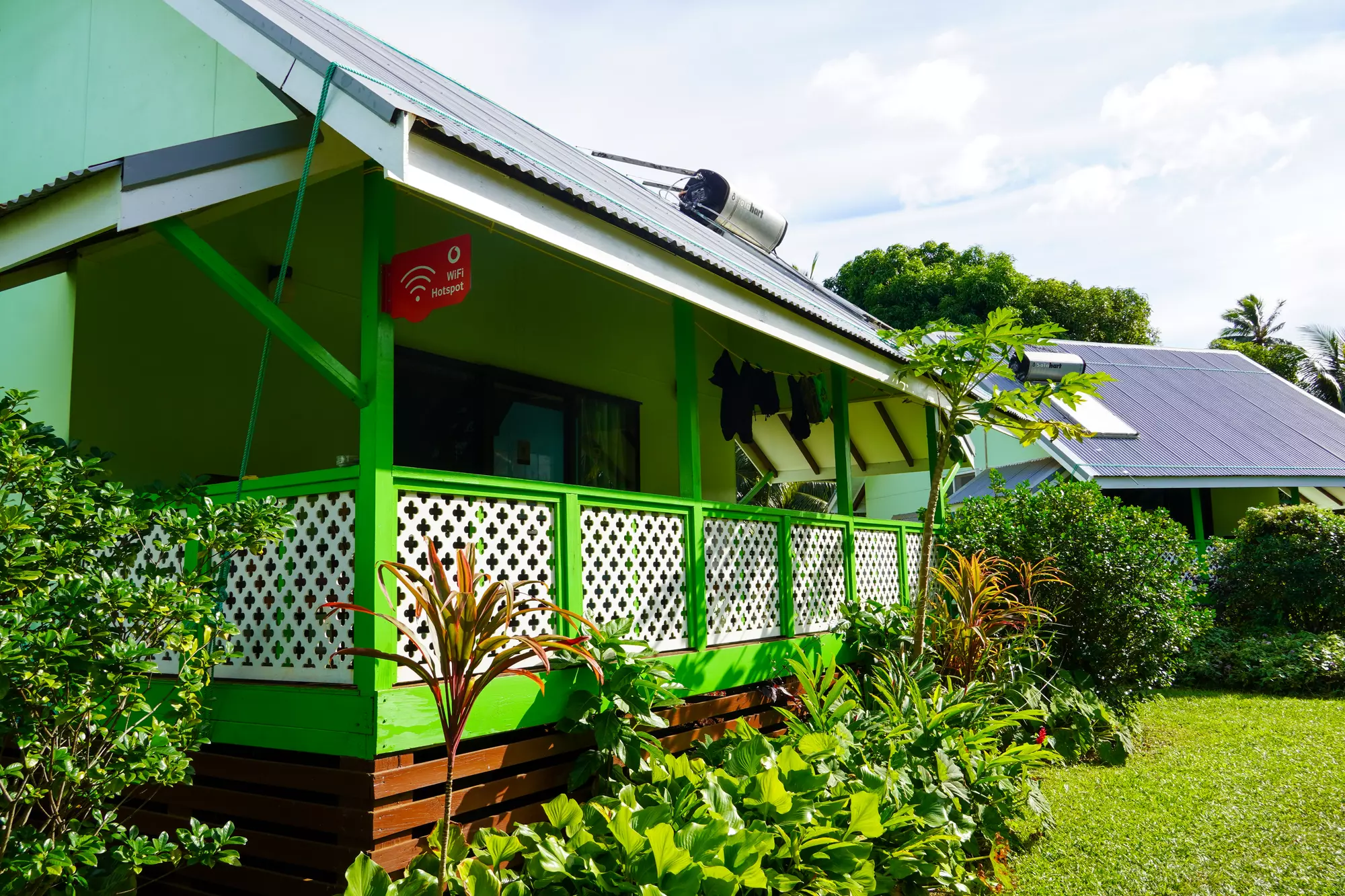 Gina's Garden Lodge 