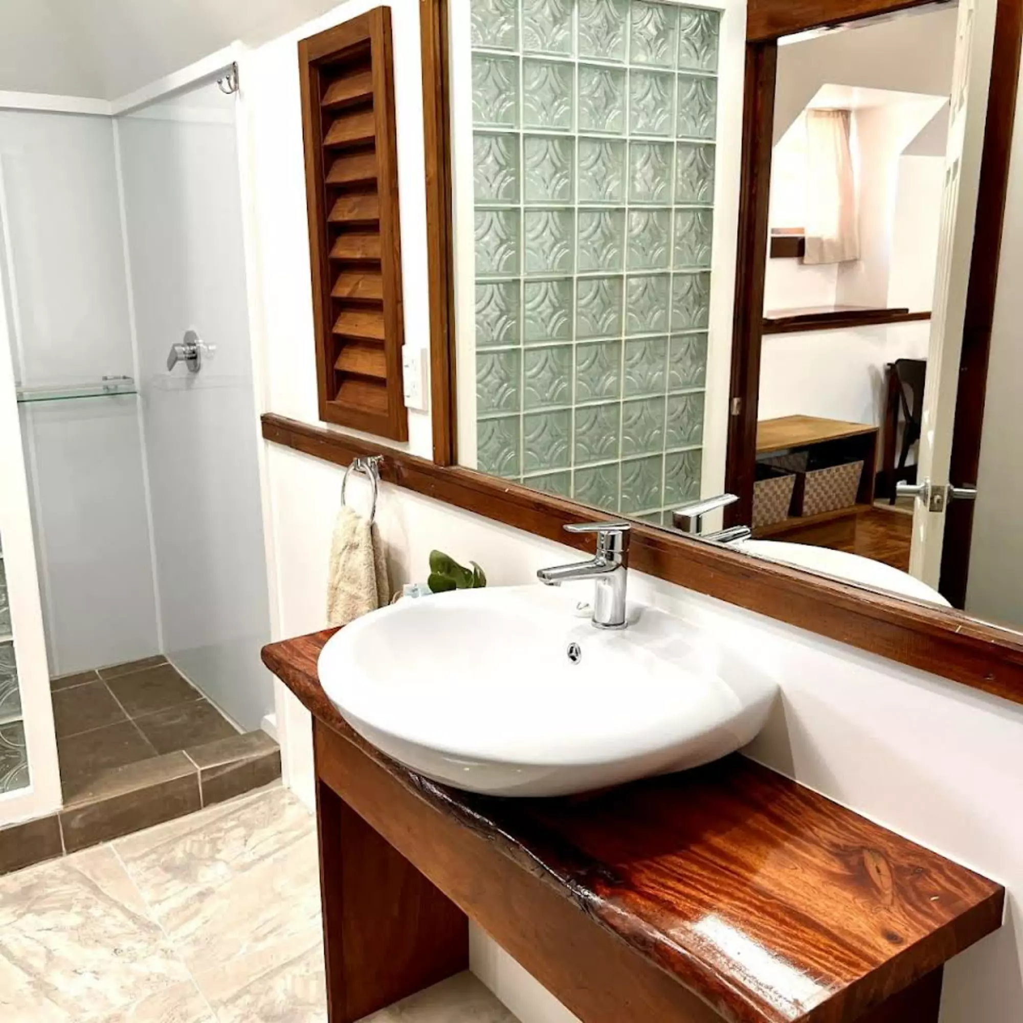 Tai'inu Bungalows