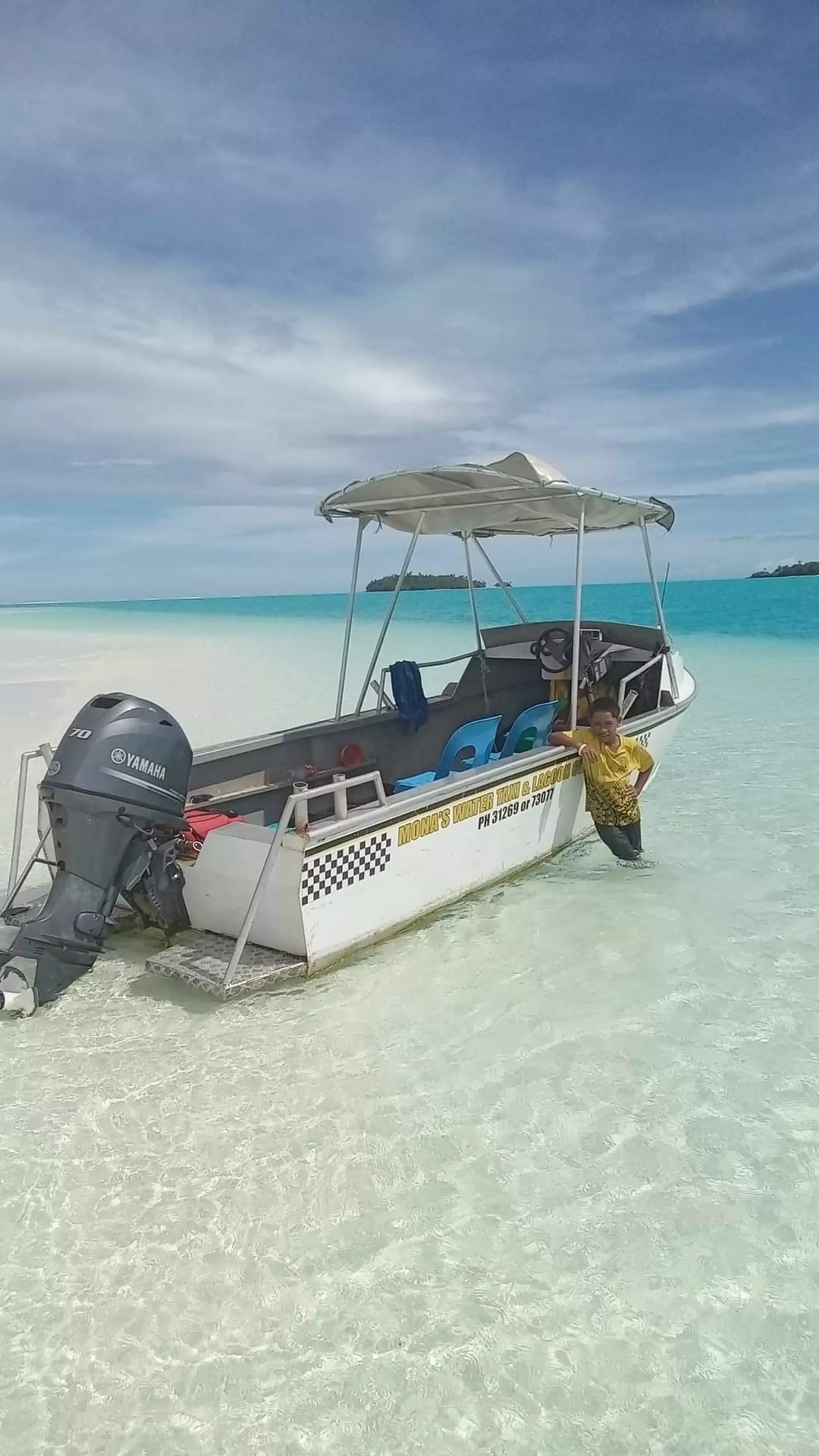 Mona's Lagoon Charter & Water Taxi