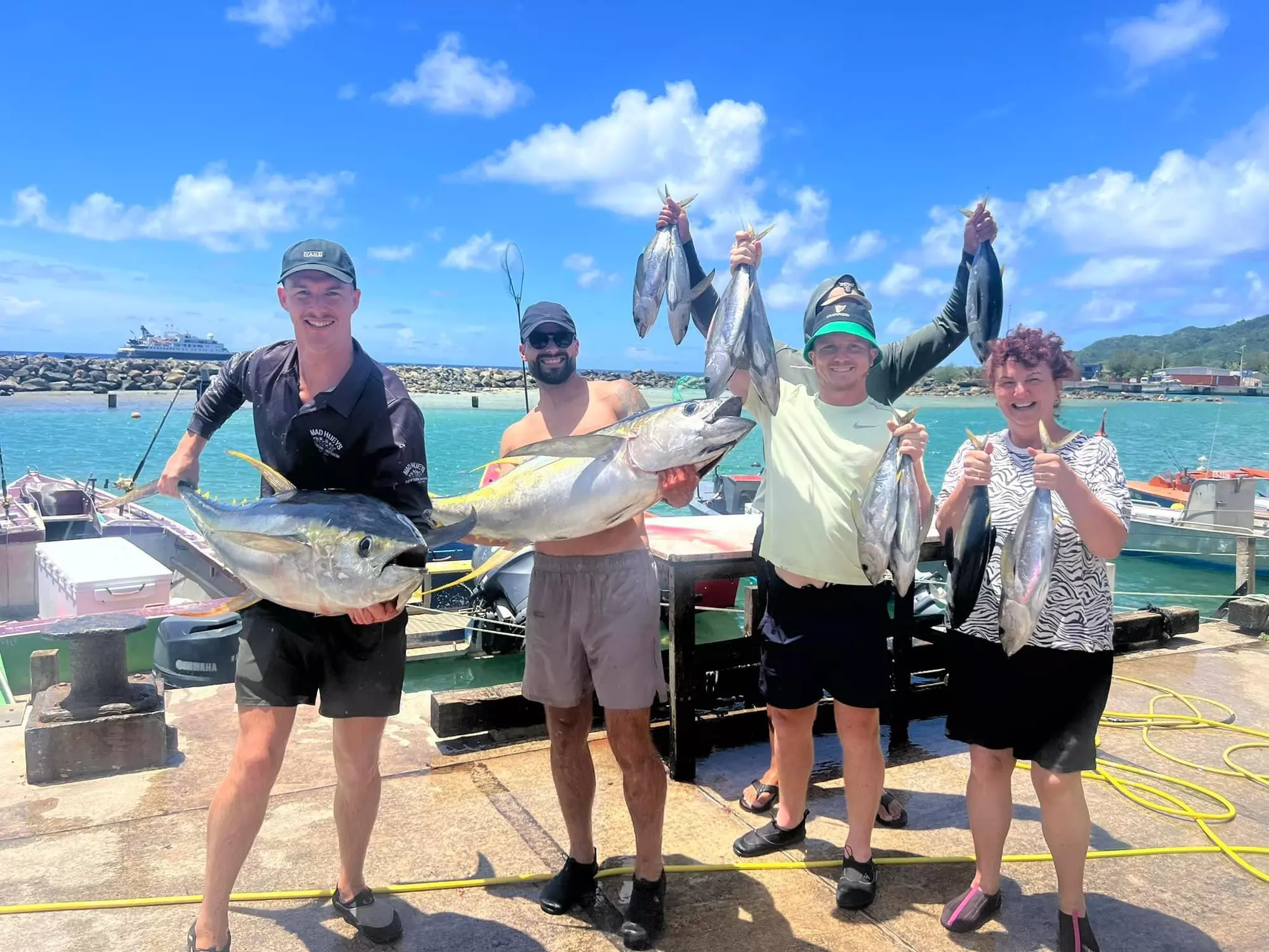 RARO FISHING CHARTERS 
