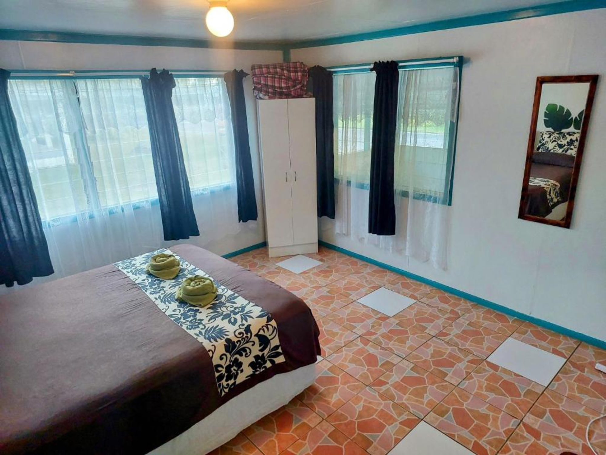Aitutaki Budget Accommodation - Private room 