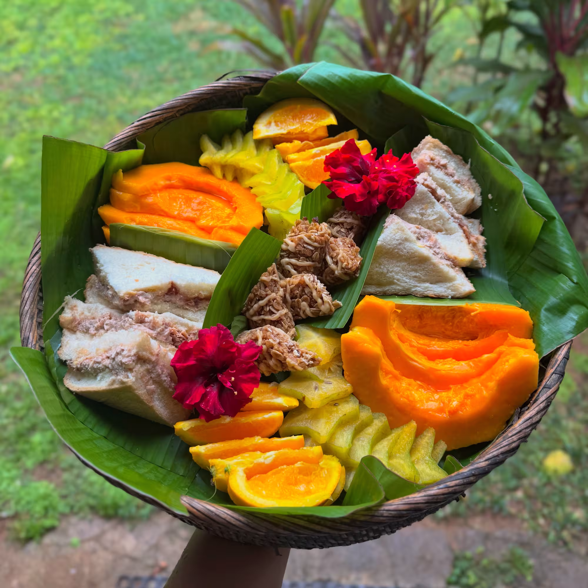 Fruit platter -  Raimana Charters