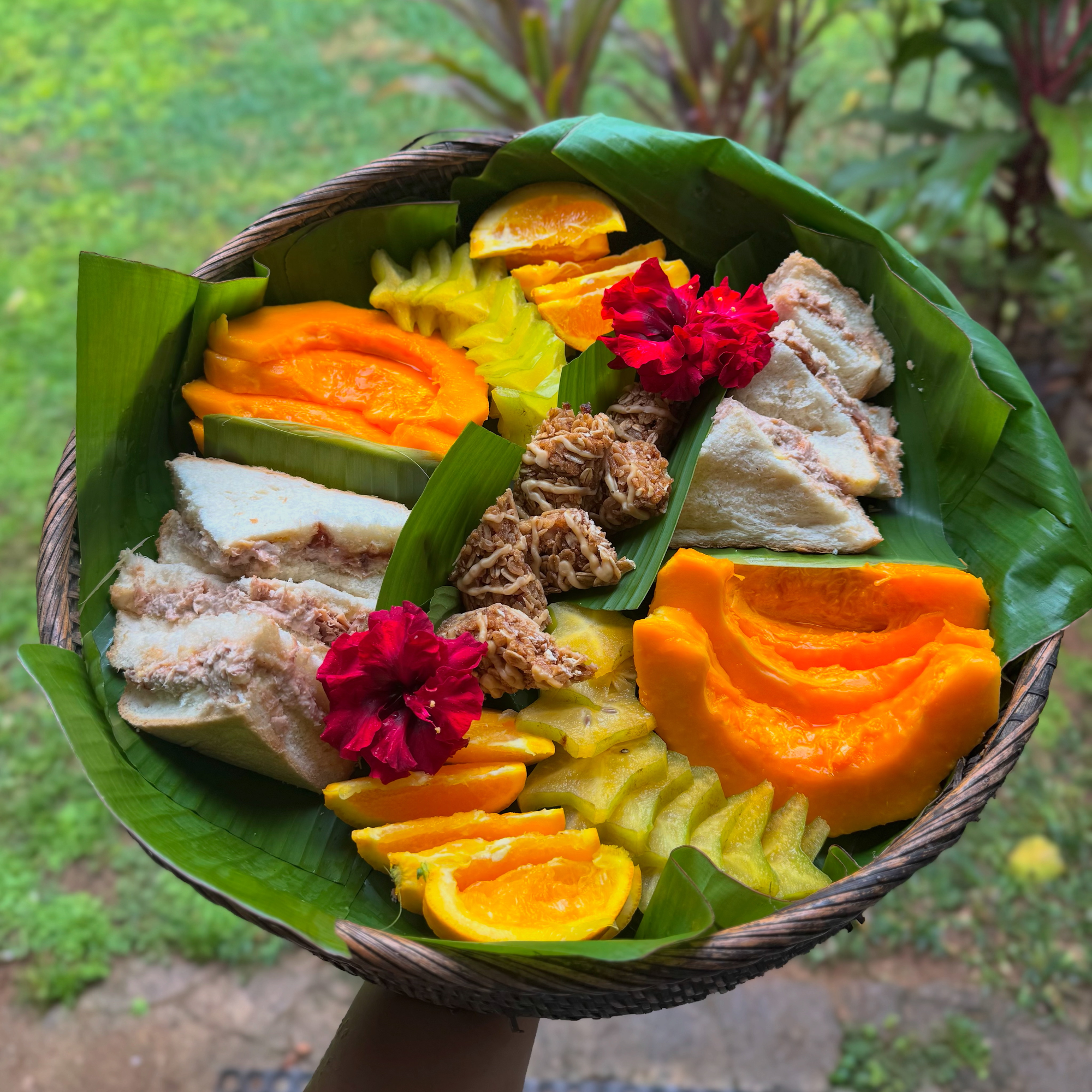 Fruit platter -  Raimana Charters