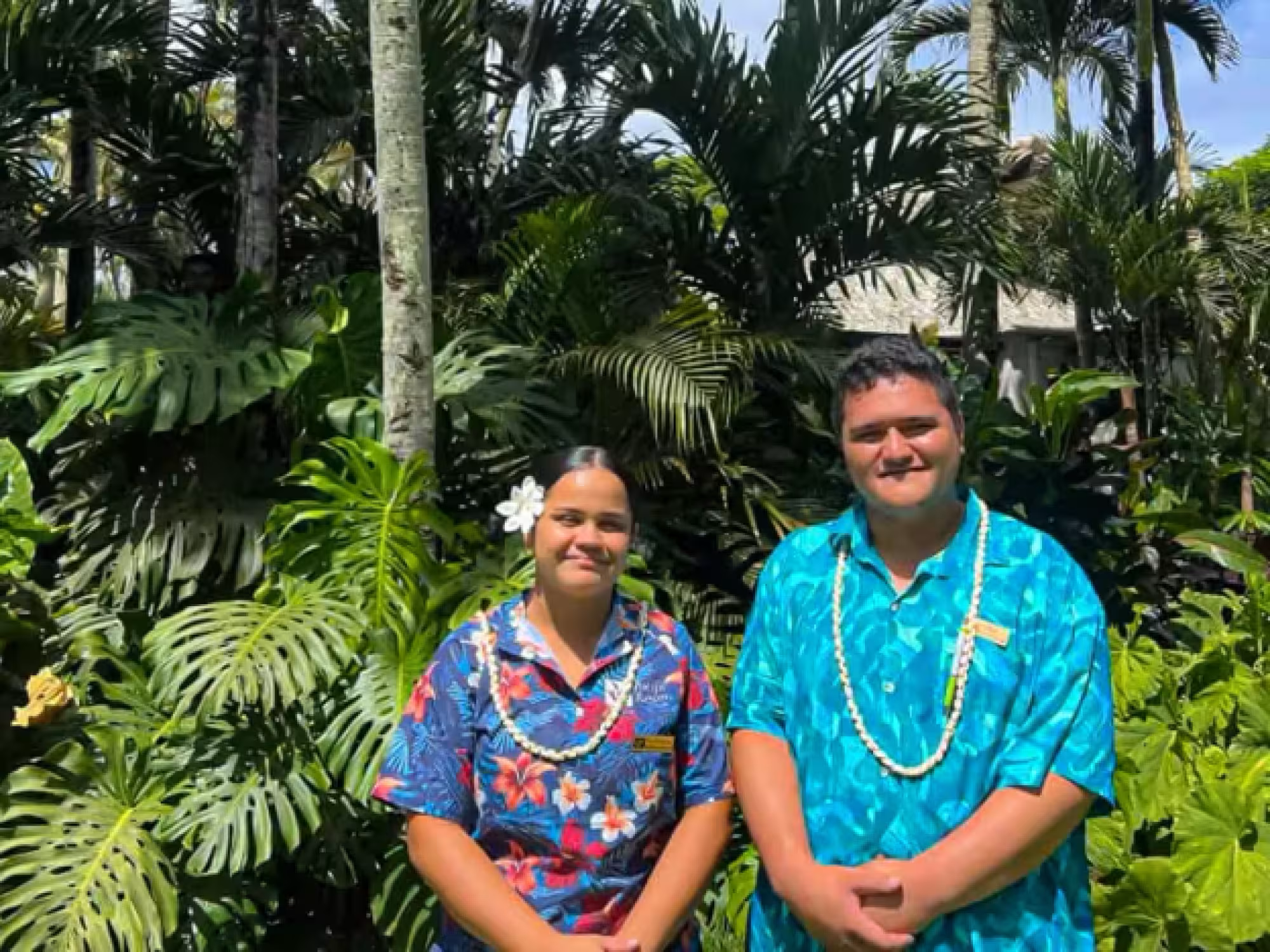 Current Te Arata’a Scholarship recipients Ellenoah Oti and Abel Thompson-Papai 