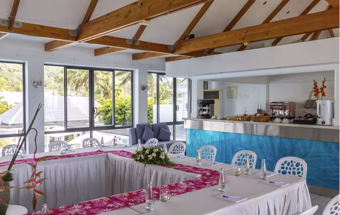 Muri Beach Club Hotel - Interior