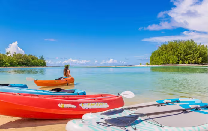 A few kayaks