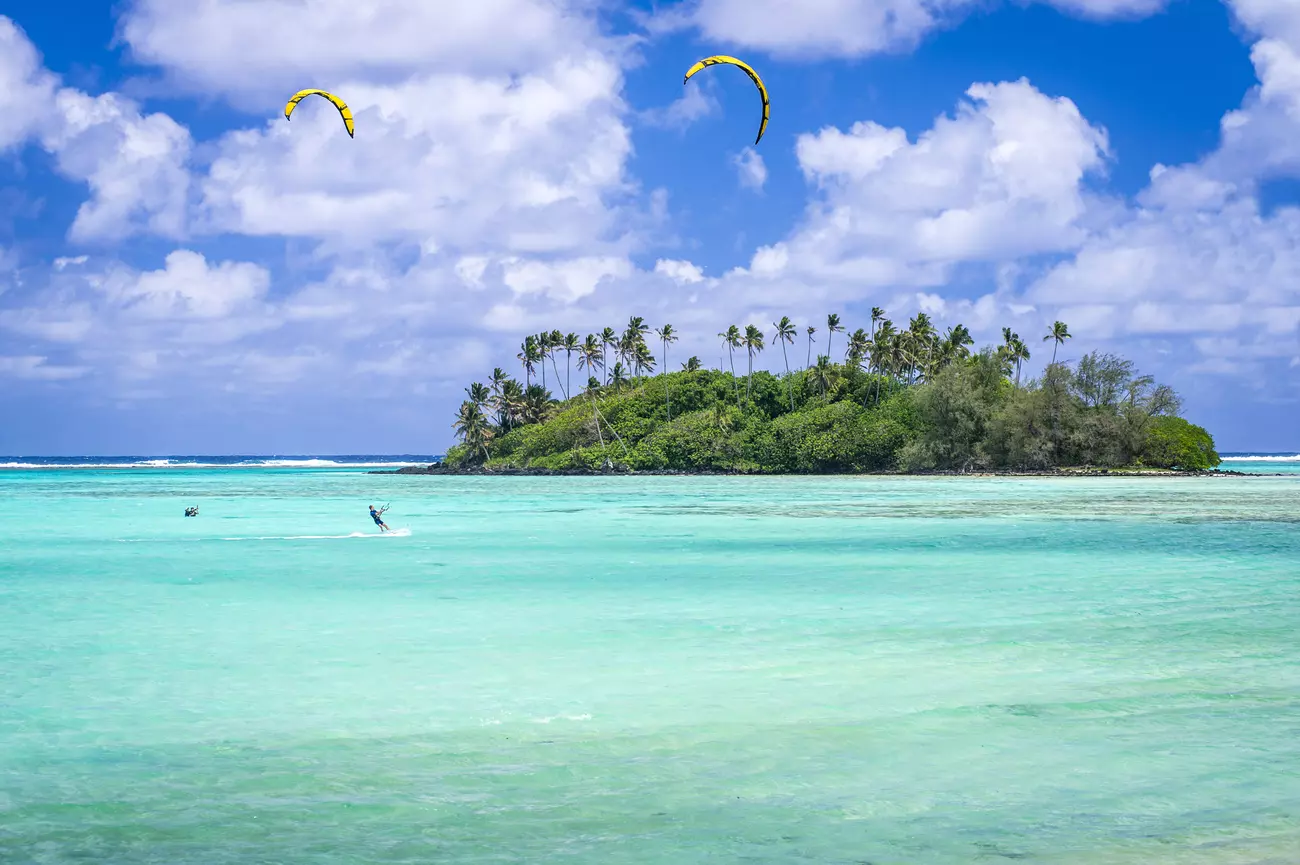 Kite surfing season