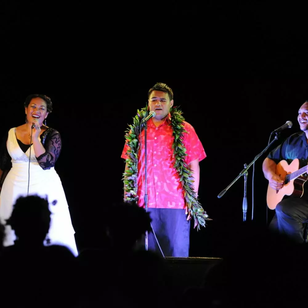 Opera in Rarotonga Ride Ponini Tani Mussell