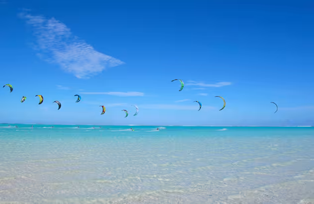 Kitesurfing