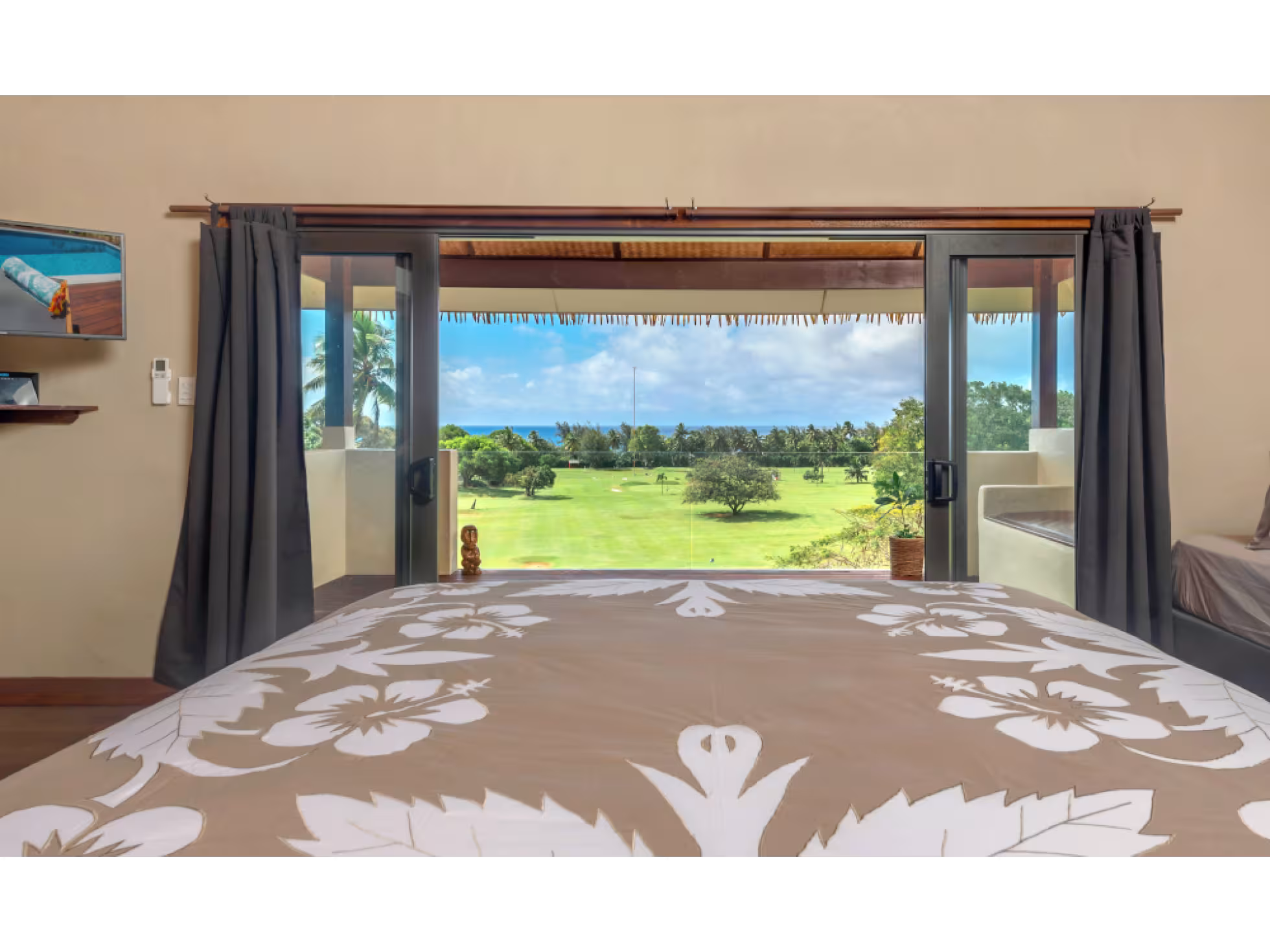 Rainbow villas Luxury accommodation Rarotonga with master bed view