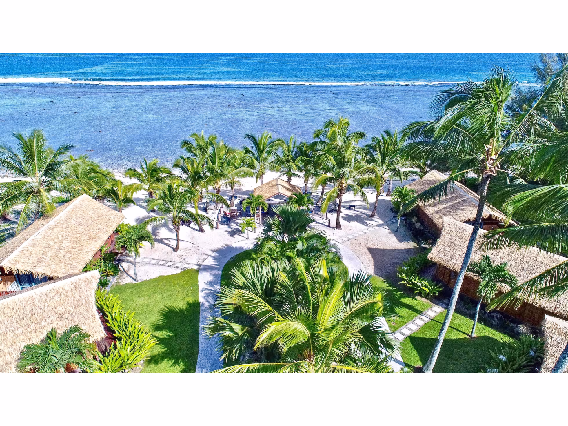 Magic Reef Beach Bungalow - Arial Bungalows