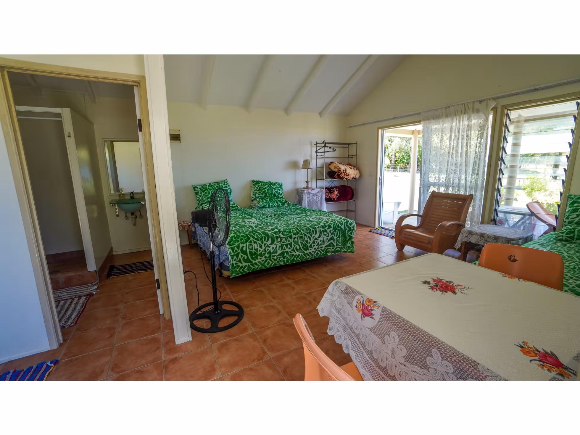 Interior - Ri's Retreat
