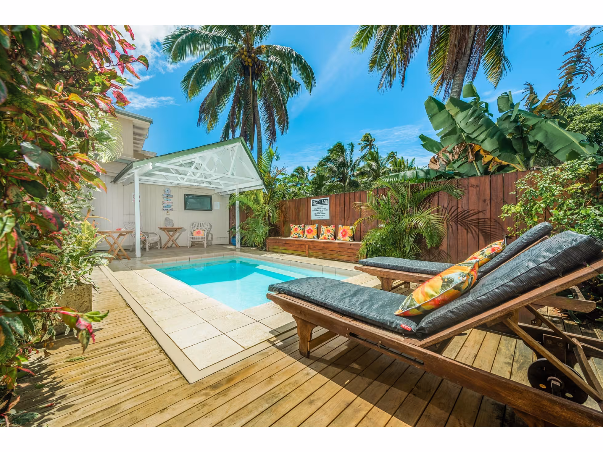 Cooks Oasis Holiday Villa Swimming Pool