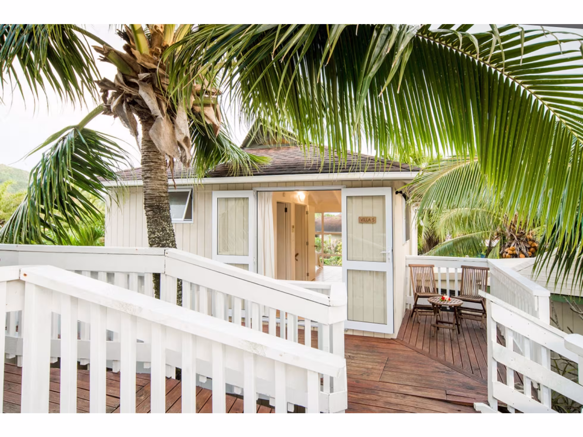 Cooks Oasis Holiday Villa