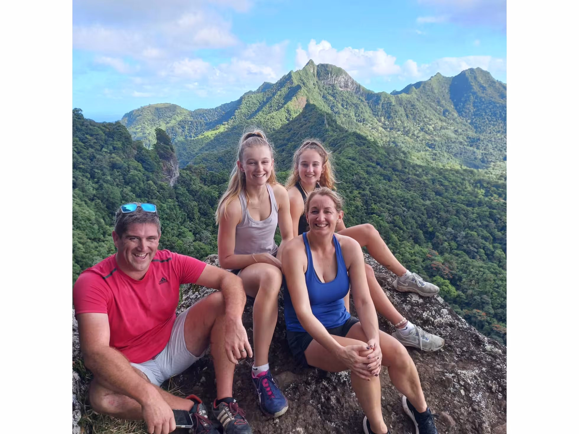 Maunga Tours - Group Shot