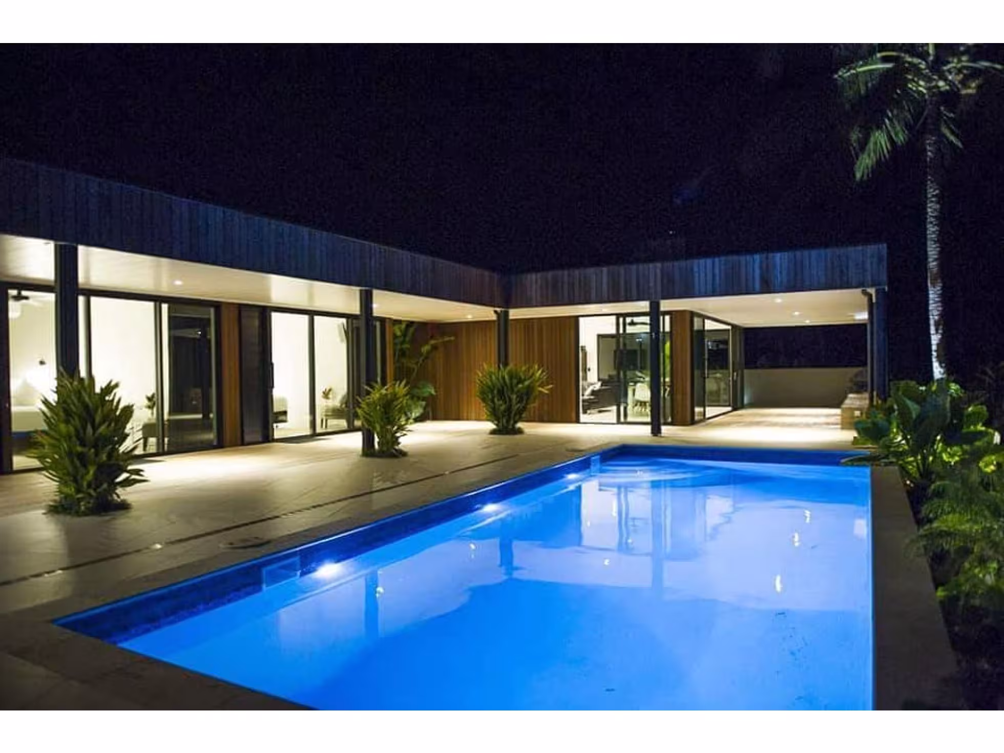 Pool at night 