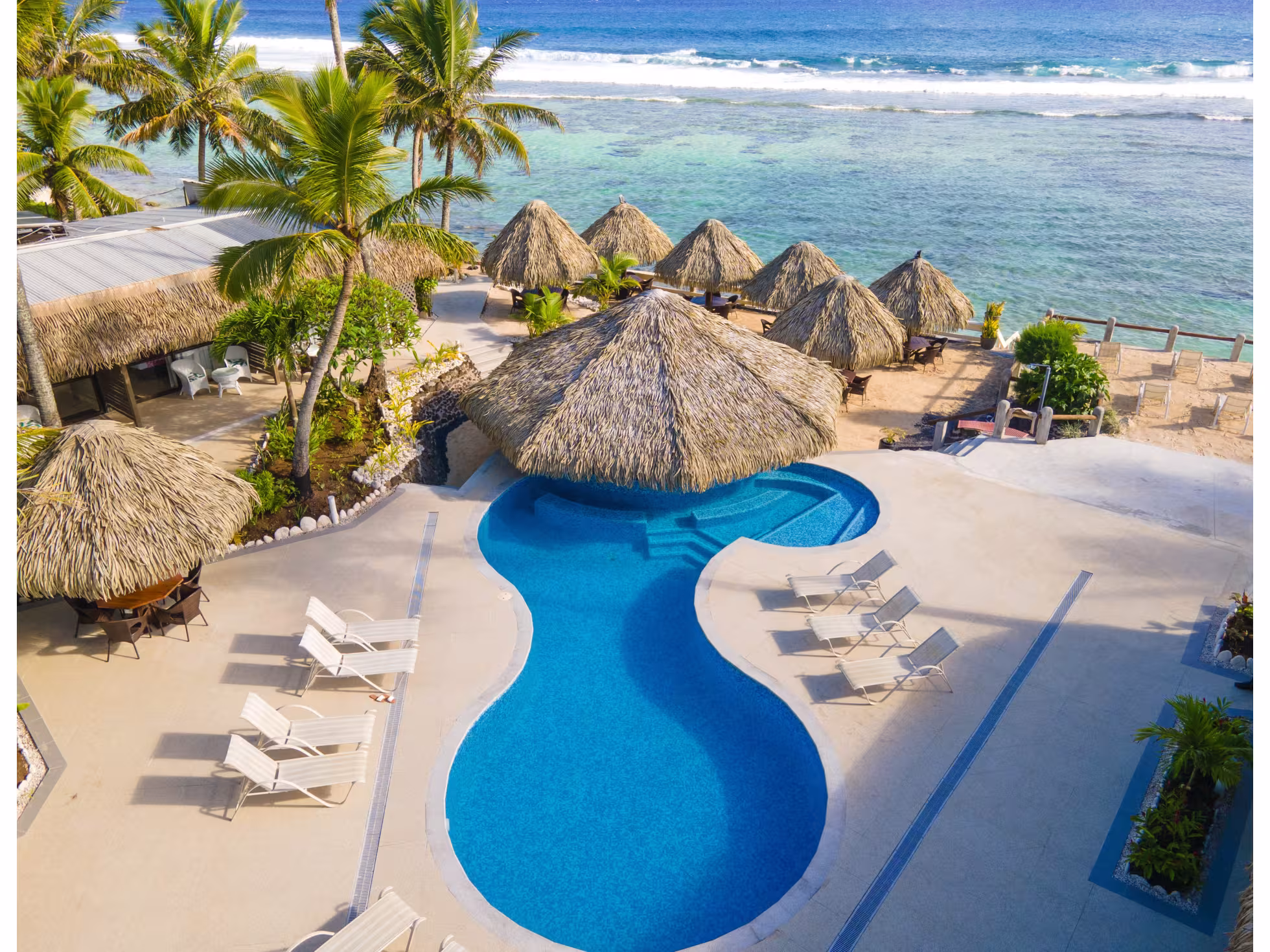 3. Club Raro Pool.jpg
