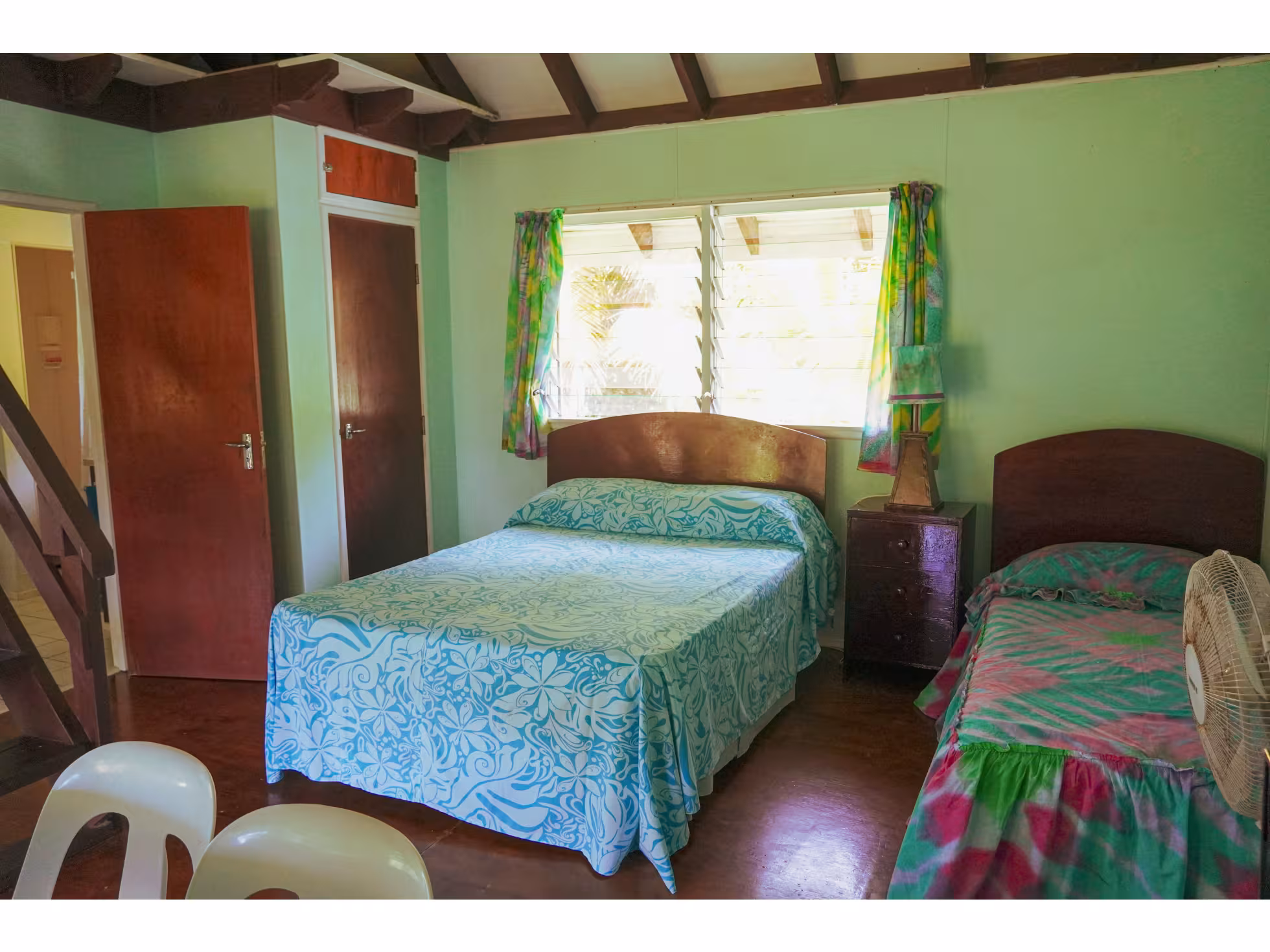 Gina's Garden Lodge 