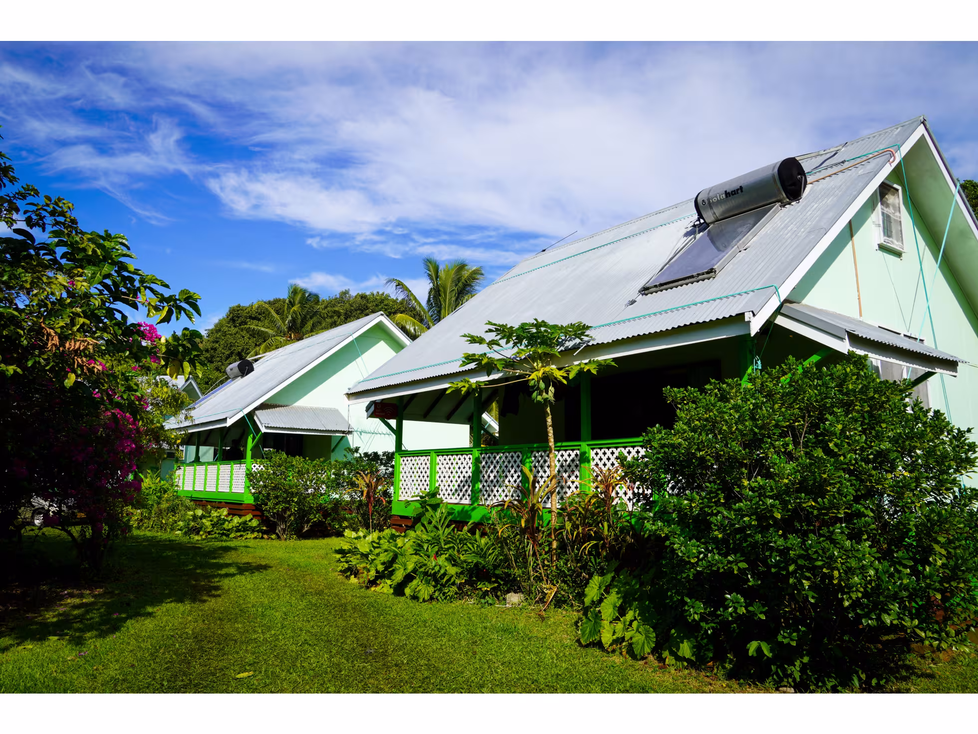 Gina's Garden Lodge 