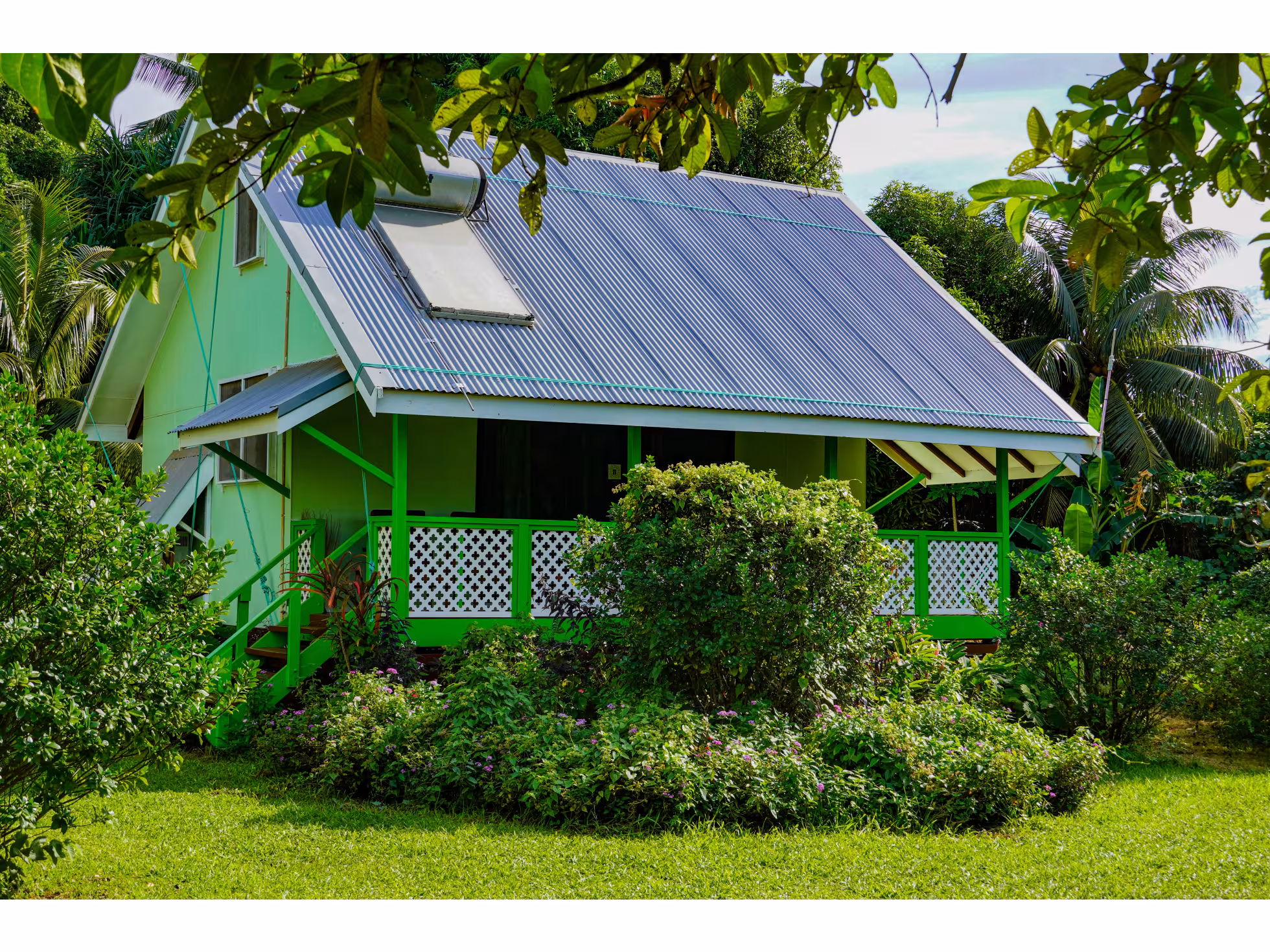 Gina's Garden Lodge 