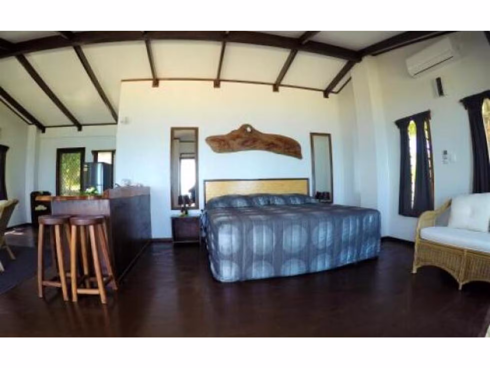 Vaiorea Beach House