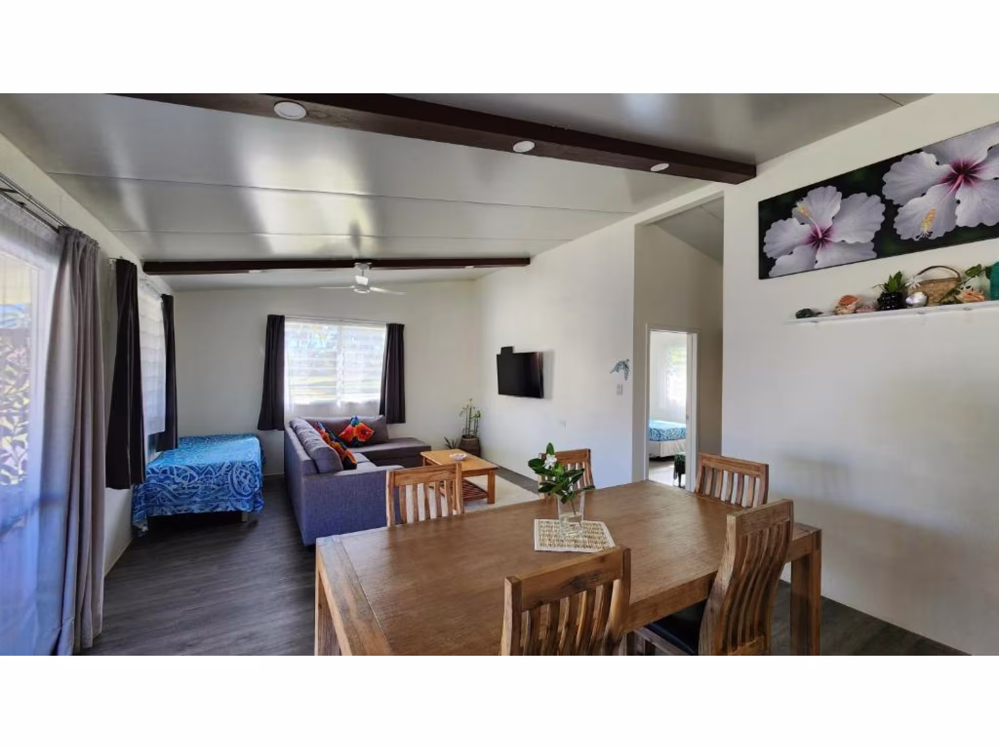 Aumaru Holiday Home