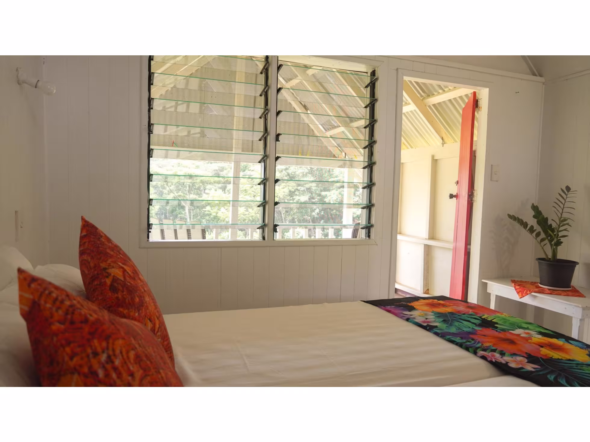 Kia Orana Bungalows Atiu Bedroom