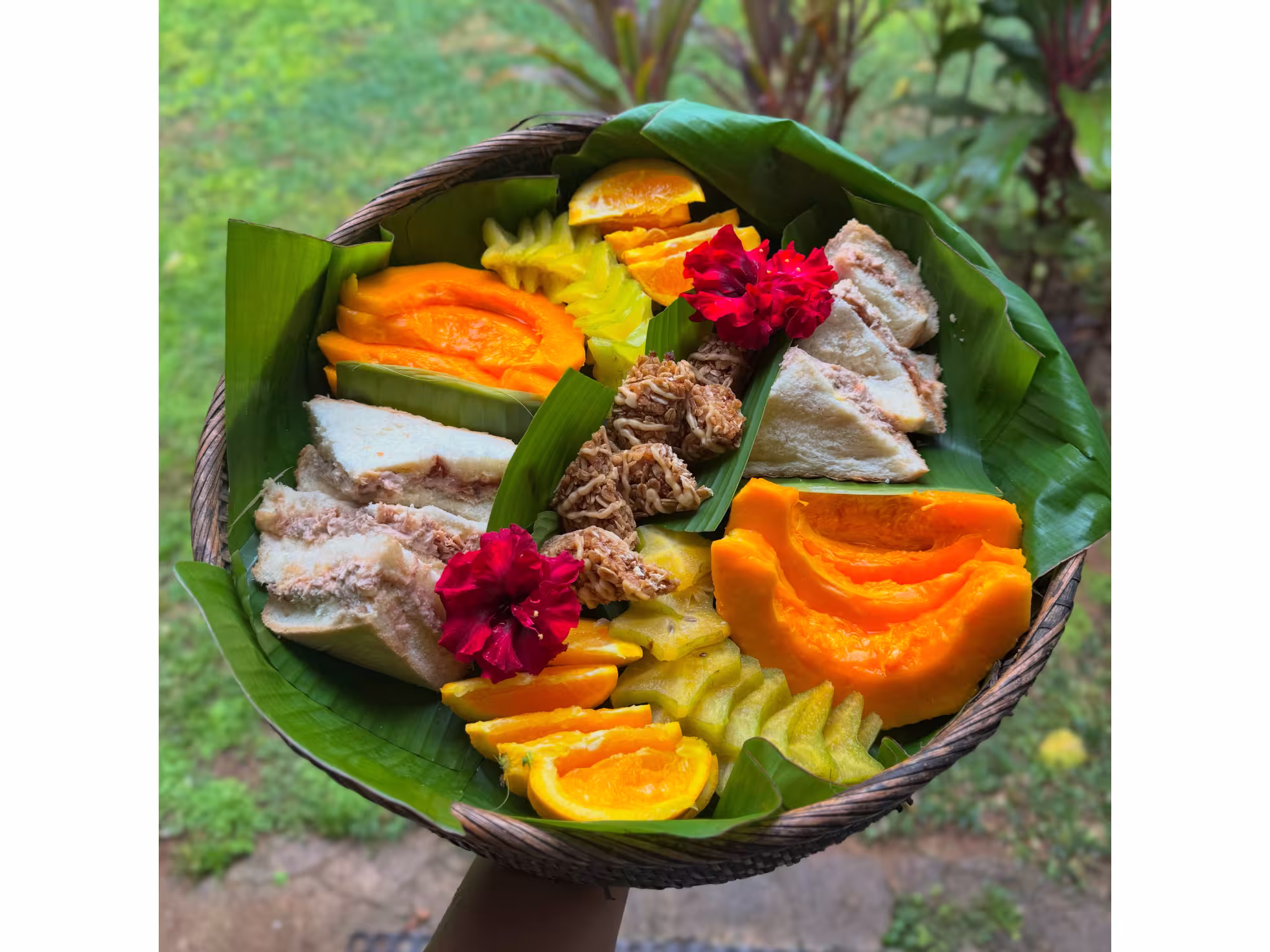 Fruit platter -  Raimana Charters