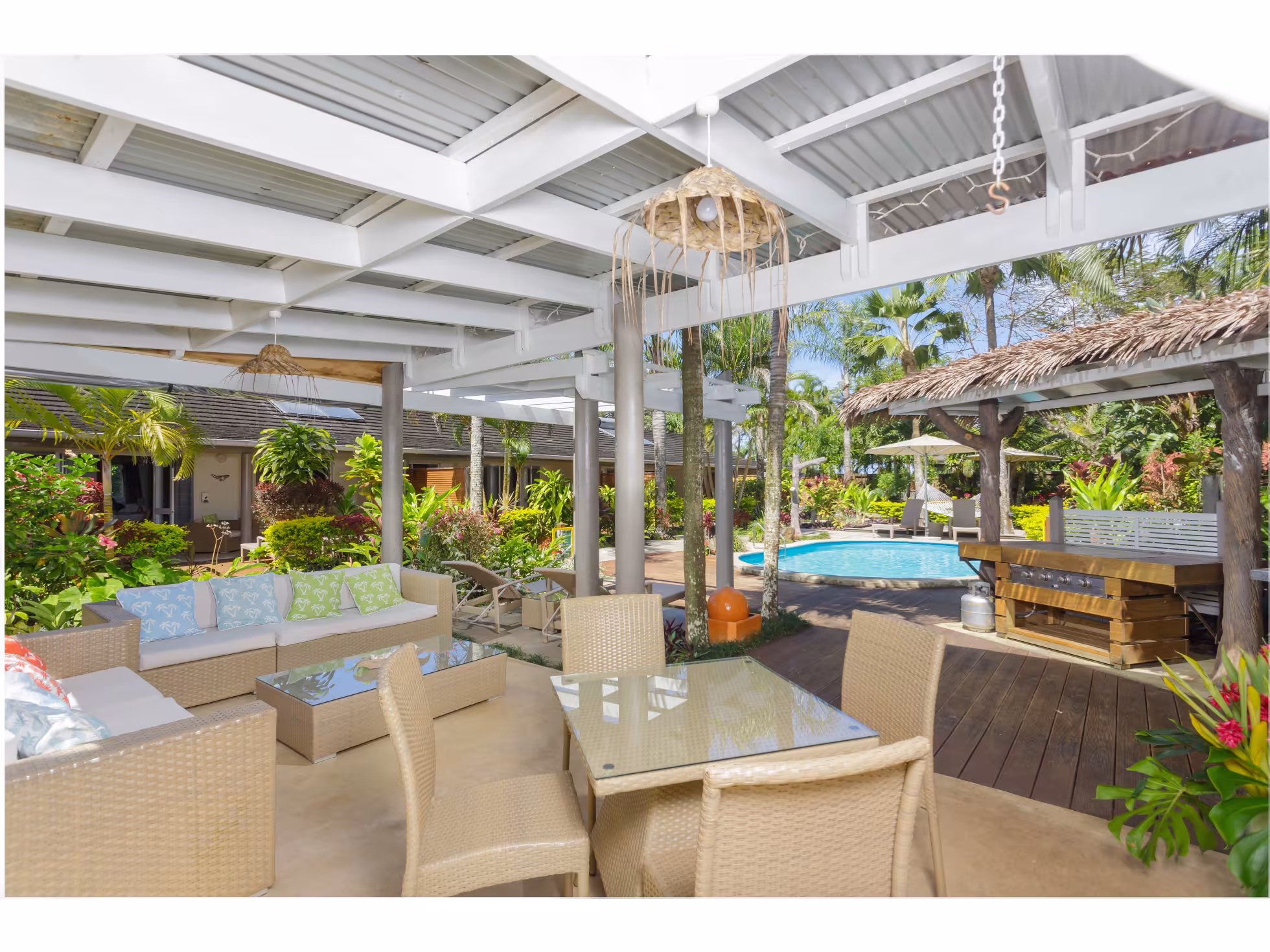 Pool Hut