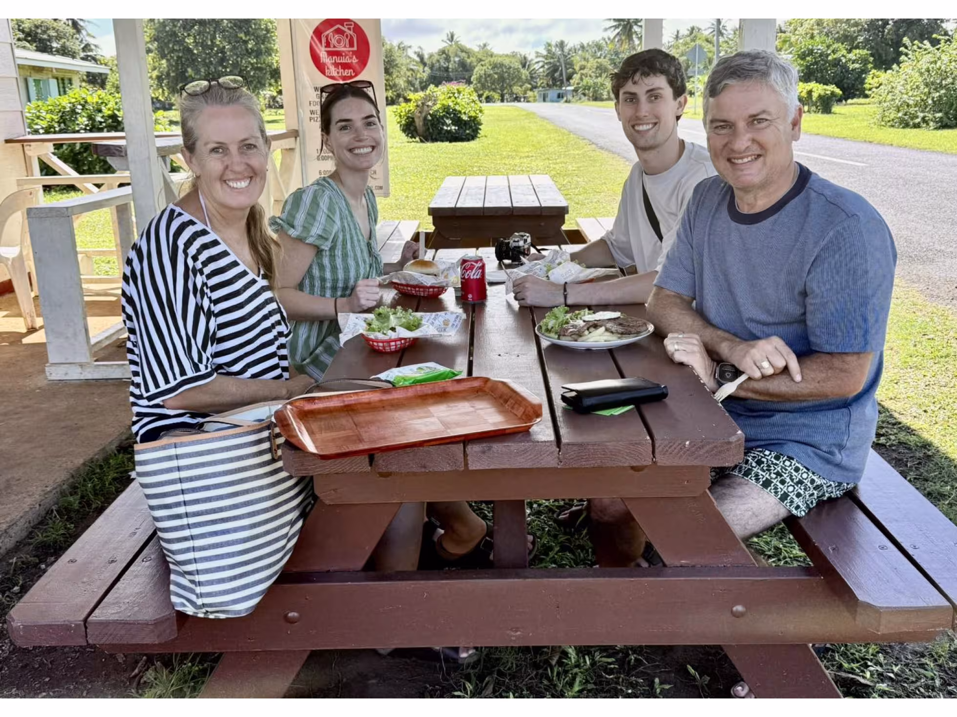 Manuia's Kitchen dining